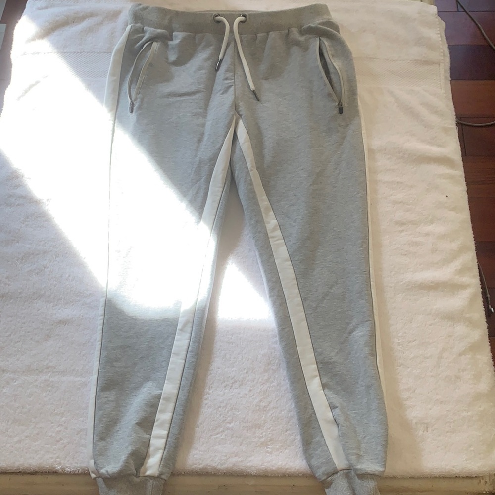 Gray& White Comfy Joggers!